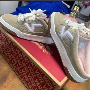 Vans Upland Mule in Pop Pink & Brown Box